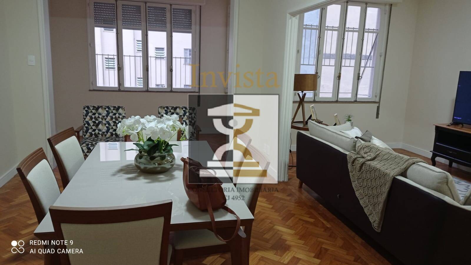 Apartamento à venda com 3 quartos, 136m² - Foto 2