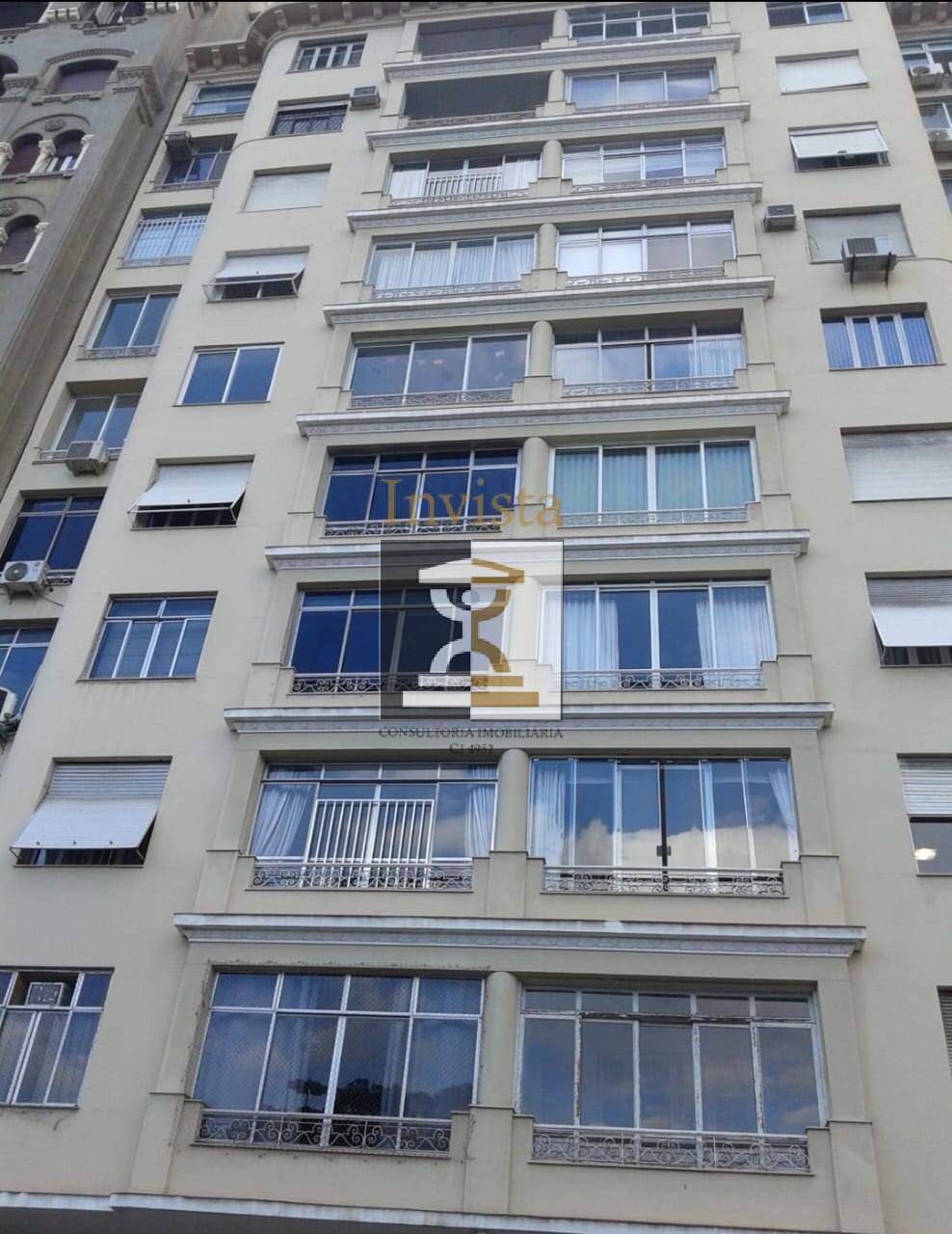 Apartamento à venda com 3 quartos, 136m² - Foto 1