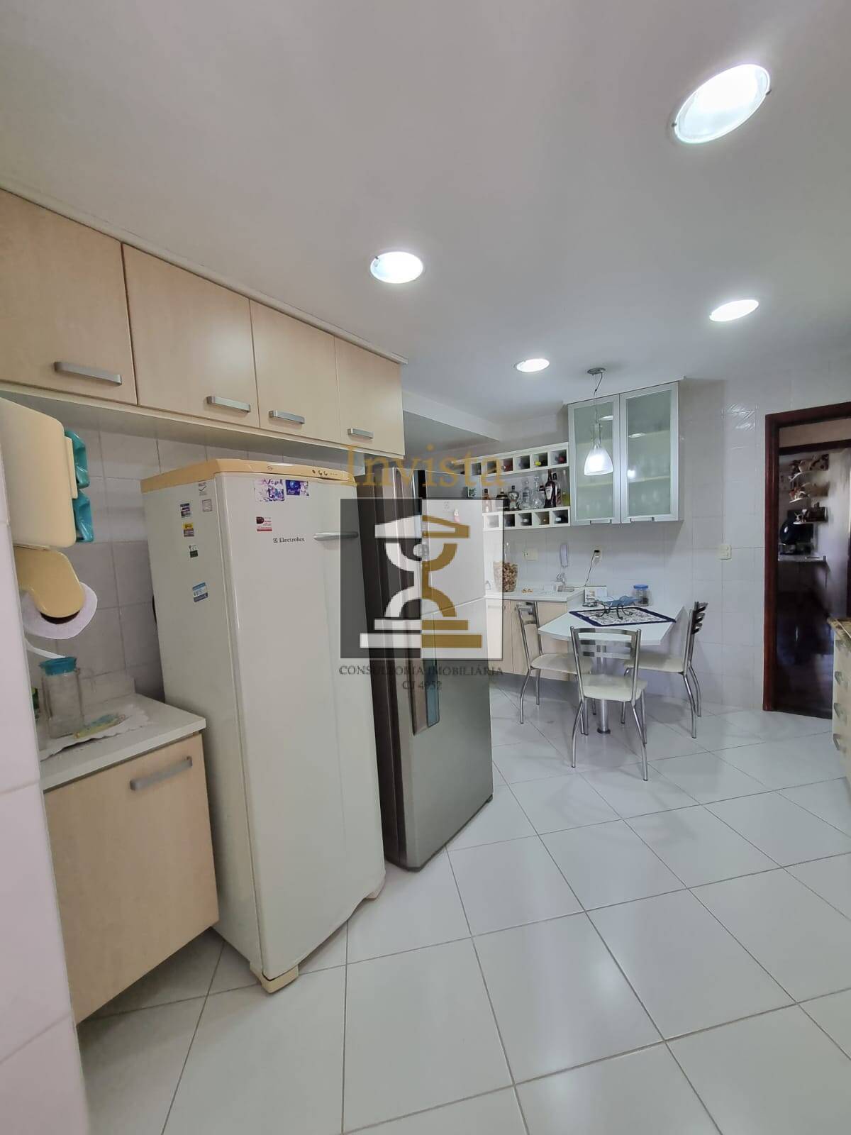 Apartamento à venda com 3 quartos, 139m² - Foto 29