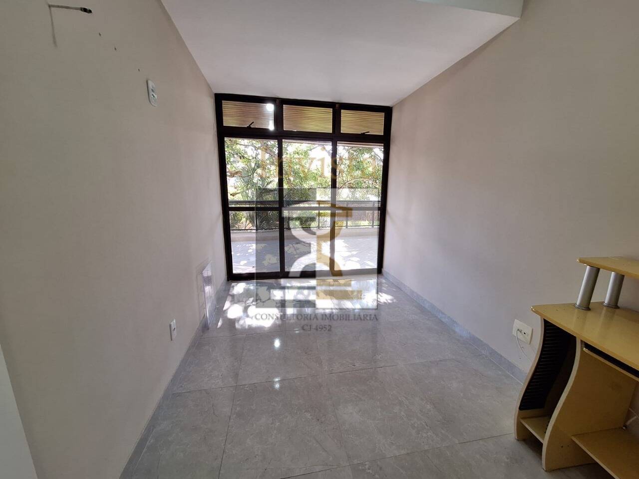 Apartamento à venda com 3 quartos, 110m² - Foto 9