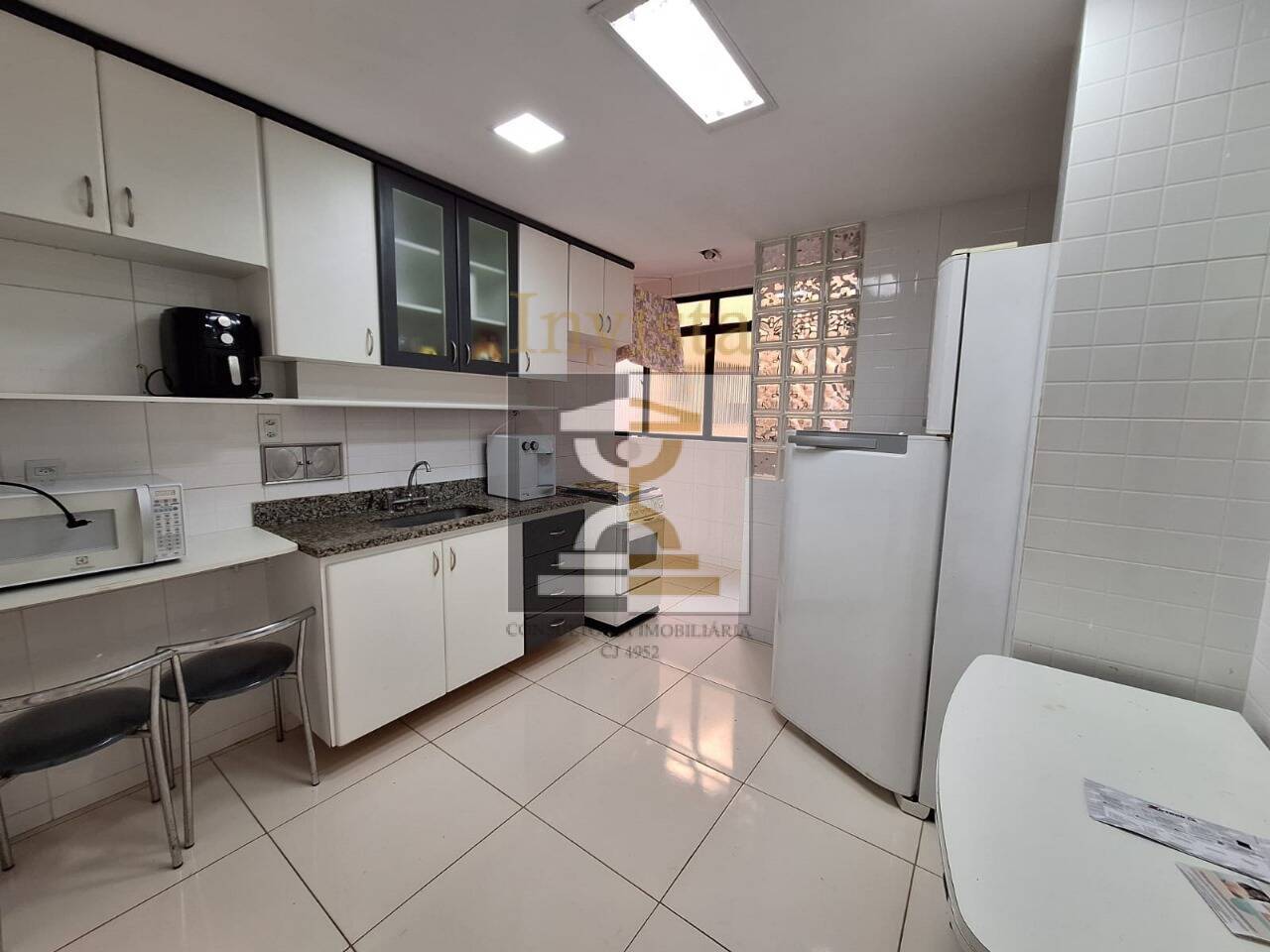 Apartamento à venda com 3 quartos, 110m² - Foto 17