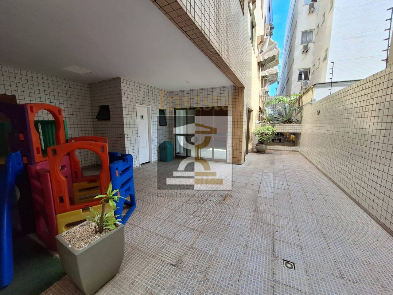 Apartamento à venda com 3 quartos, 119m² - Foto 23