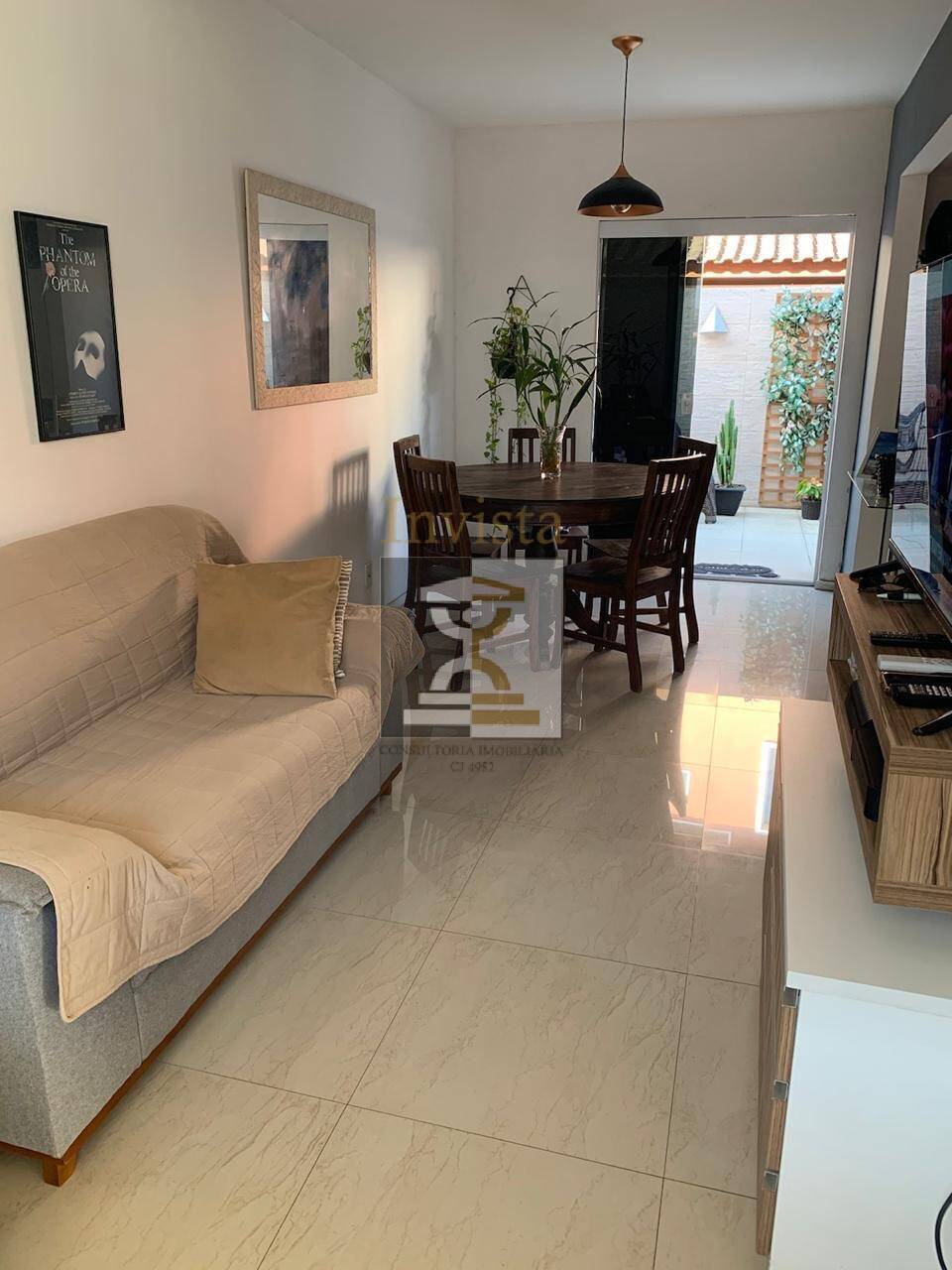 Casa à venda com 3 quartos, 98m² - Foto 4